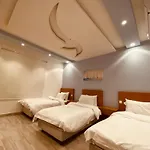 Diamond Suites