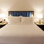 Peninsula Worth Hotel