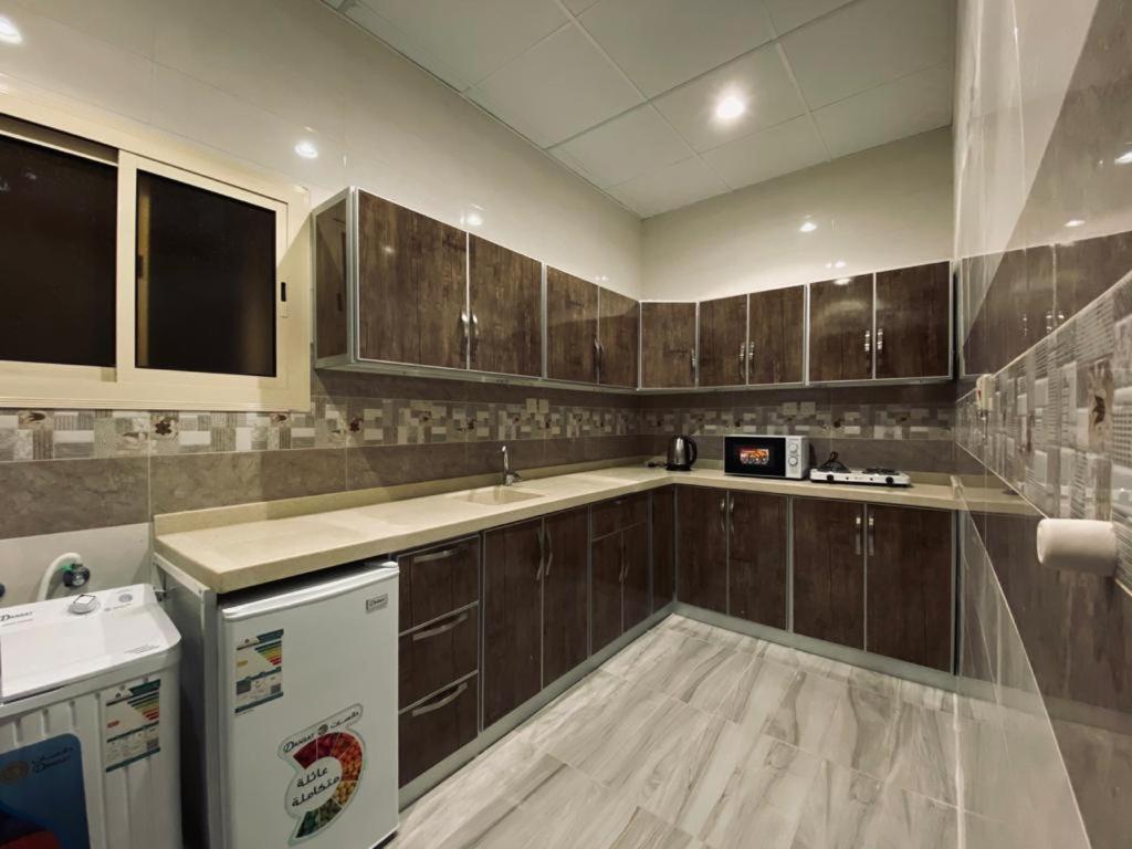 Diamond Suites Hotel 3*