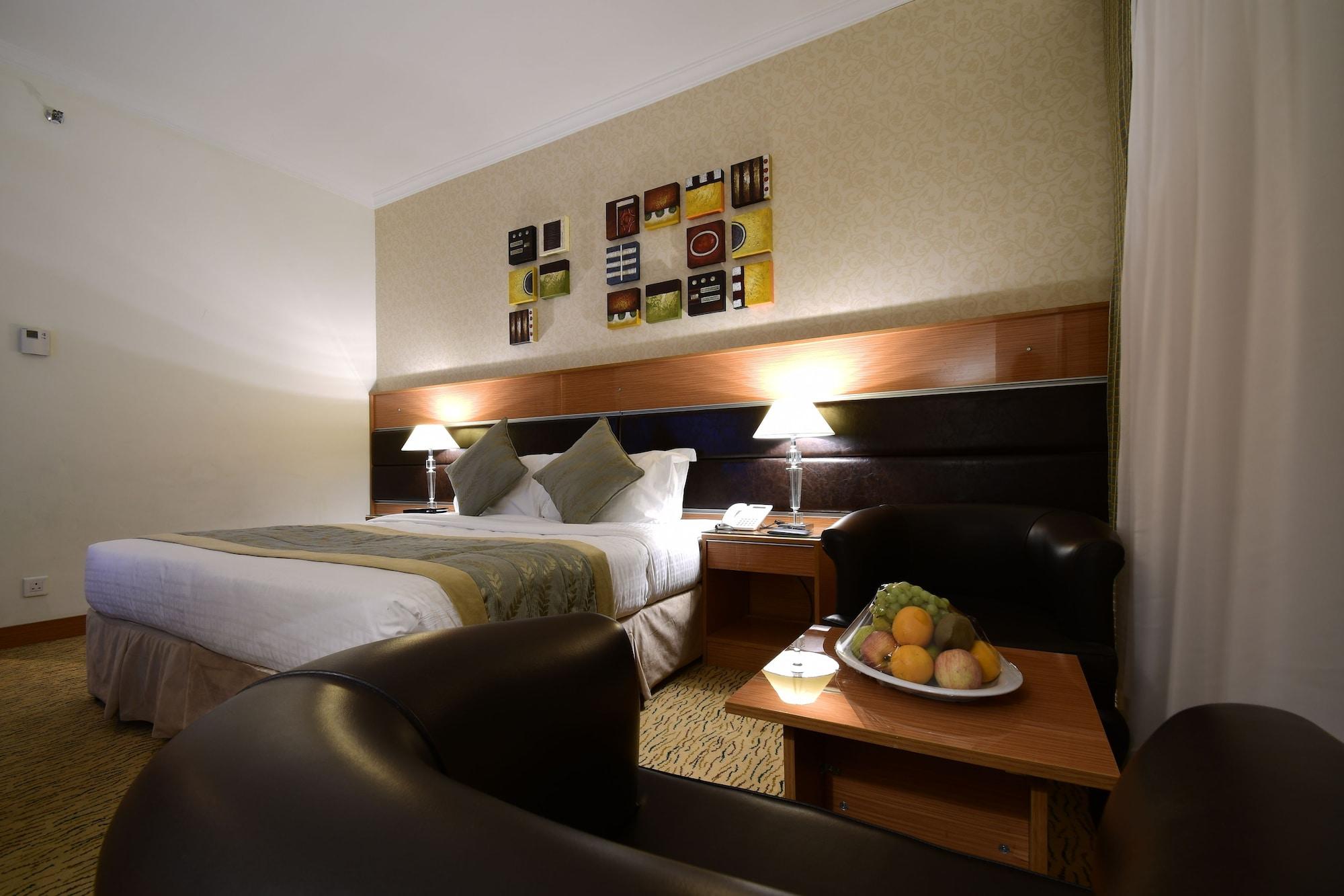 Golden Tulip Al Ansar Hotel 3*