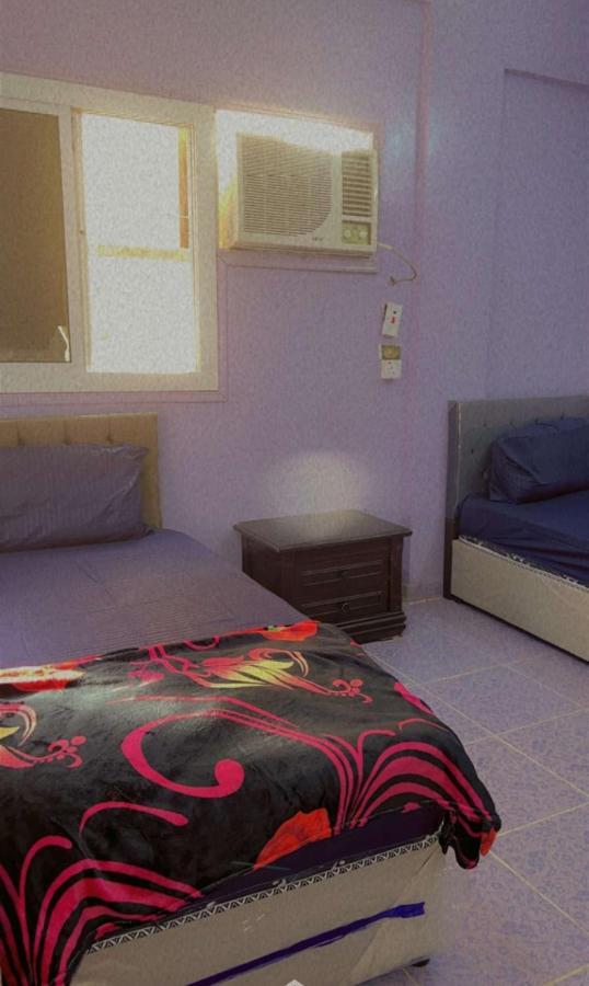 Hostel 35 *
