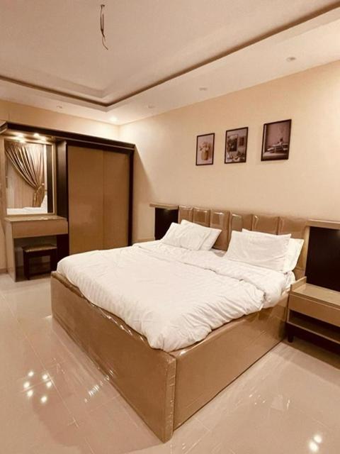 Apartment الأجواء الفاخرة *