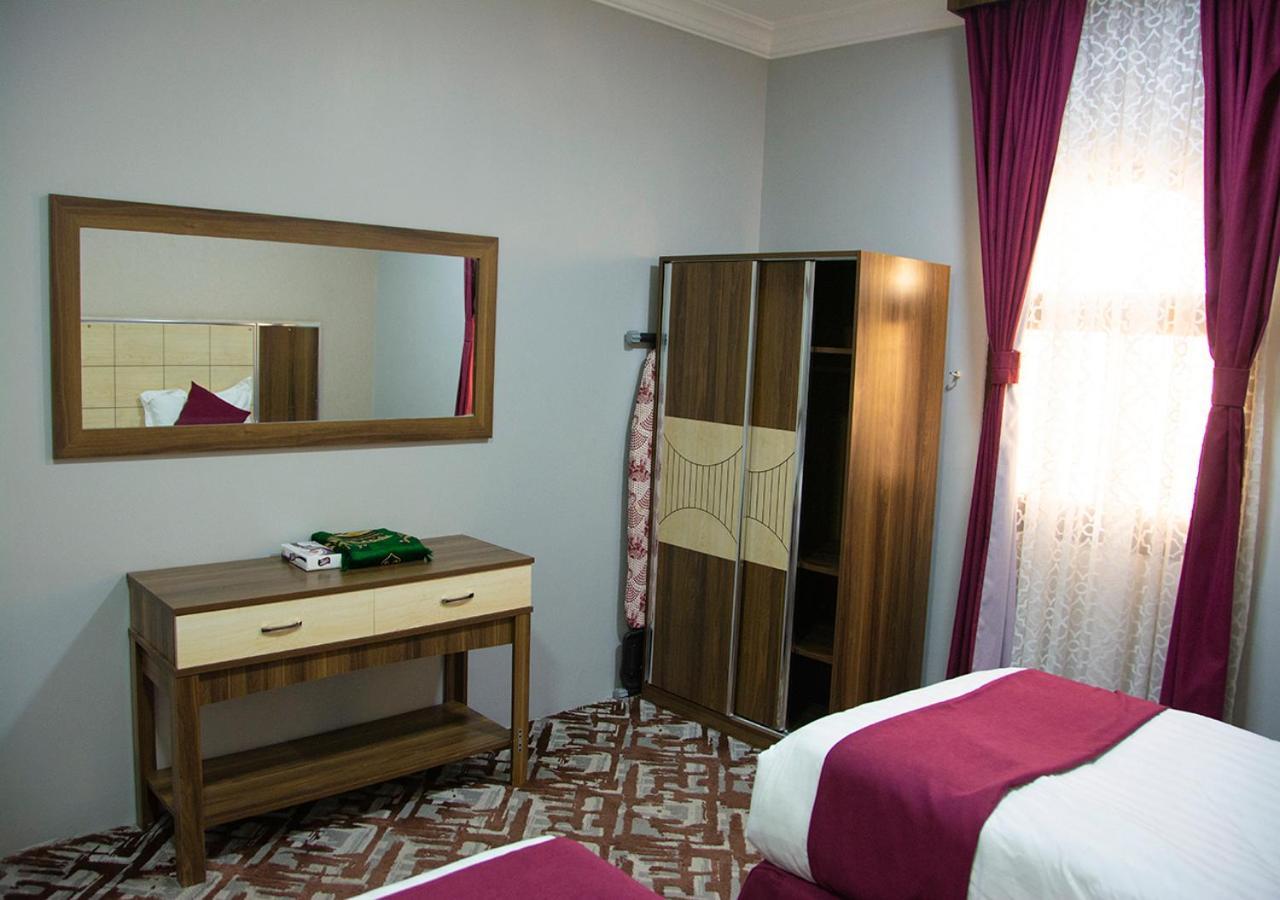 اجنحة البيداء ـ فرع البخاري Apartment *