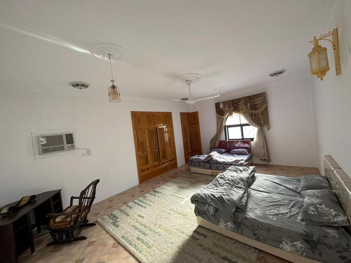مؤثثة , 10د بالسيارة و 20د مشياً للحرم Medina
