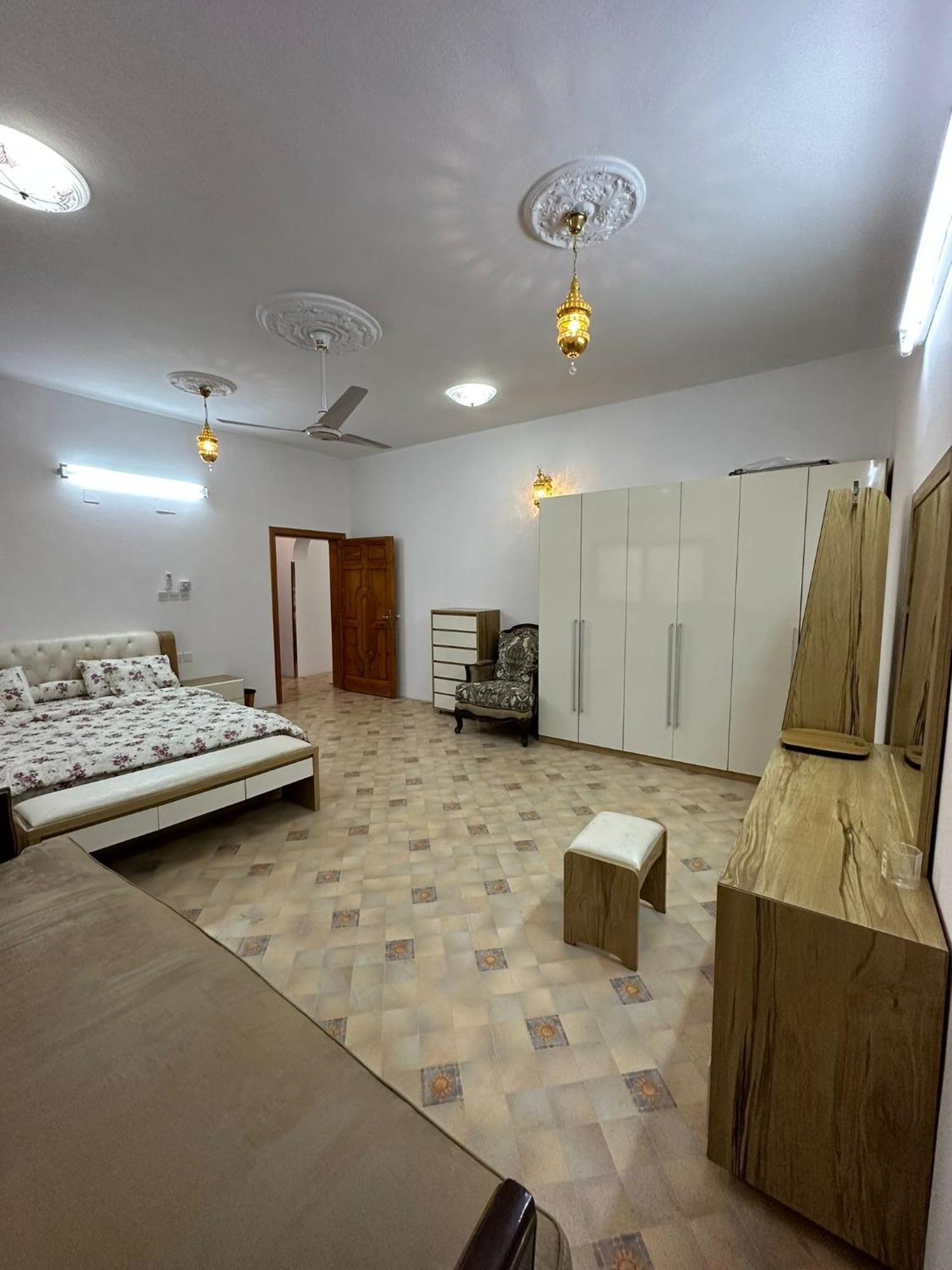 Apartment مفروشة تبعد عشر دقايق بالسيارة عن الحرم Medina