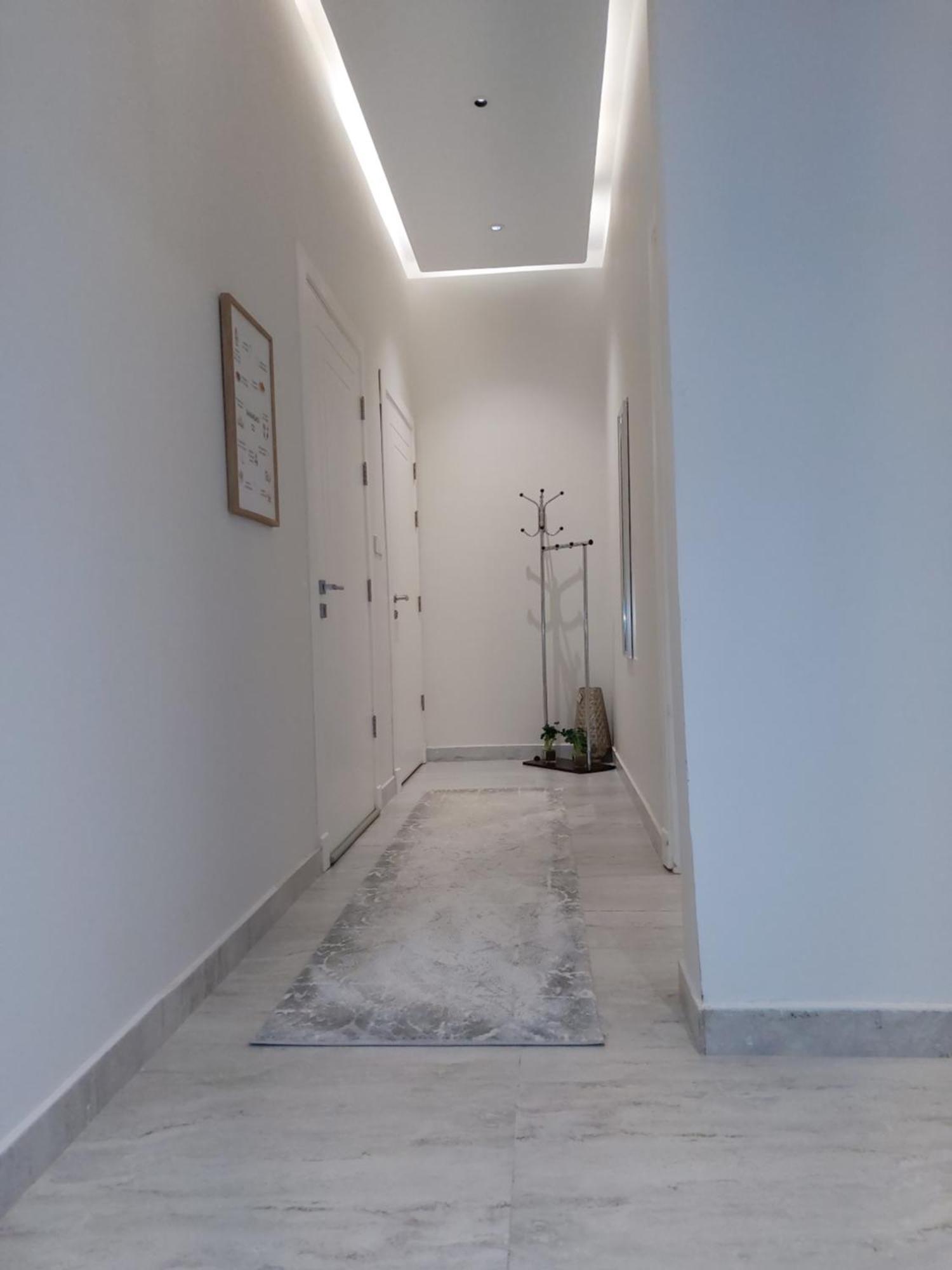 شقه فاخره بجوار الراشد مول Apartment Medina