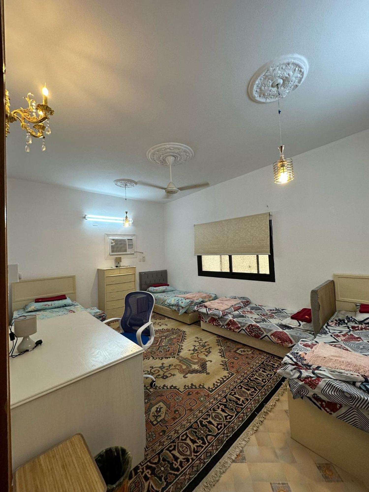 مفروشة تبعد عشر دقايق بالسيارة عن الحرم * Medina