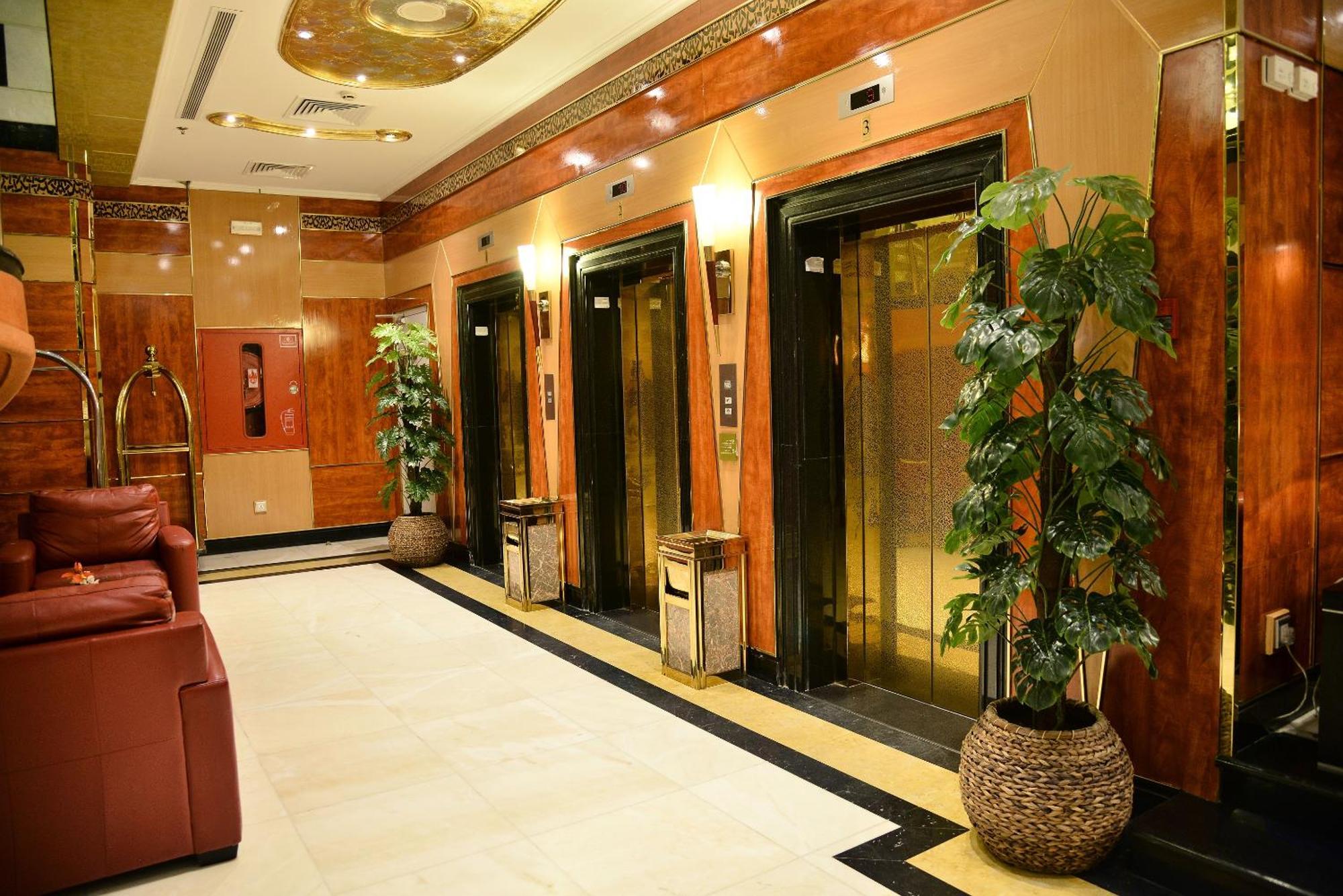Hotel Golden Tulip Al Shakreen