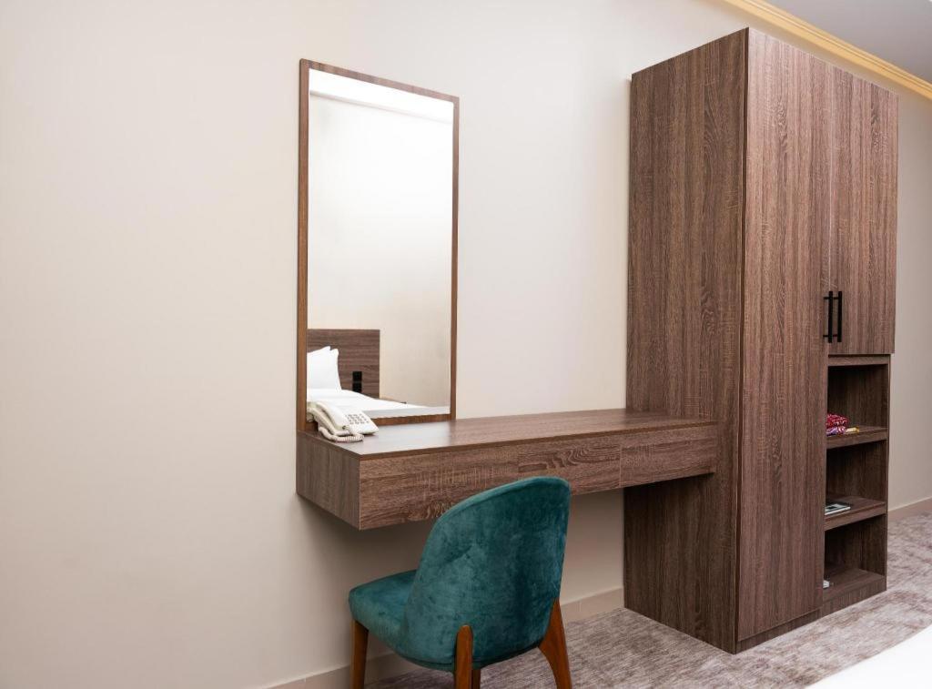 Hotel Platinum The First