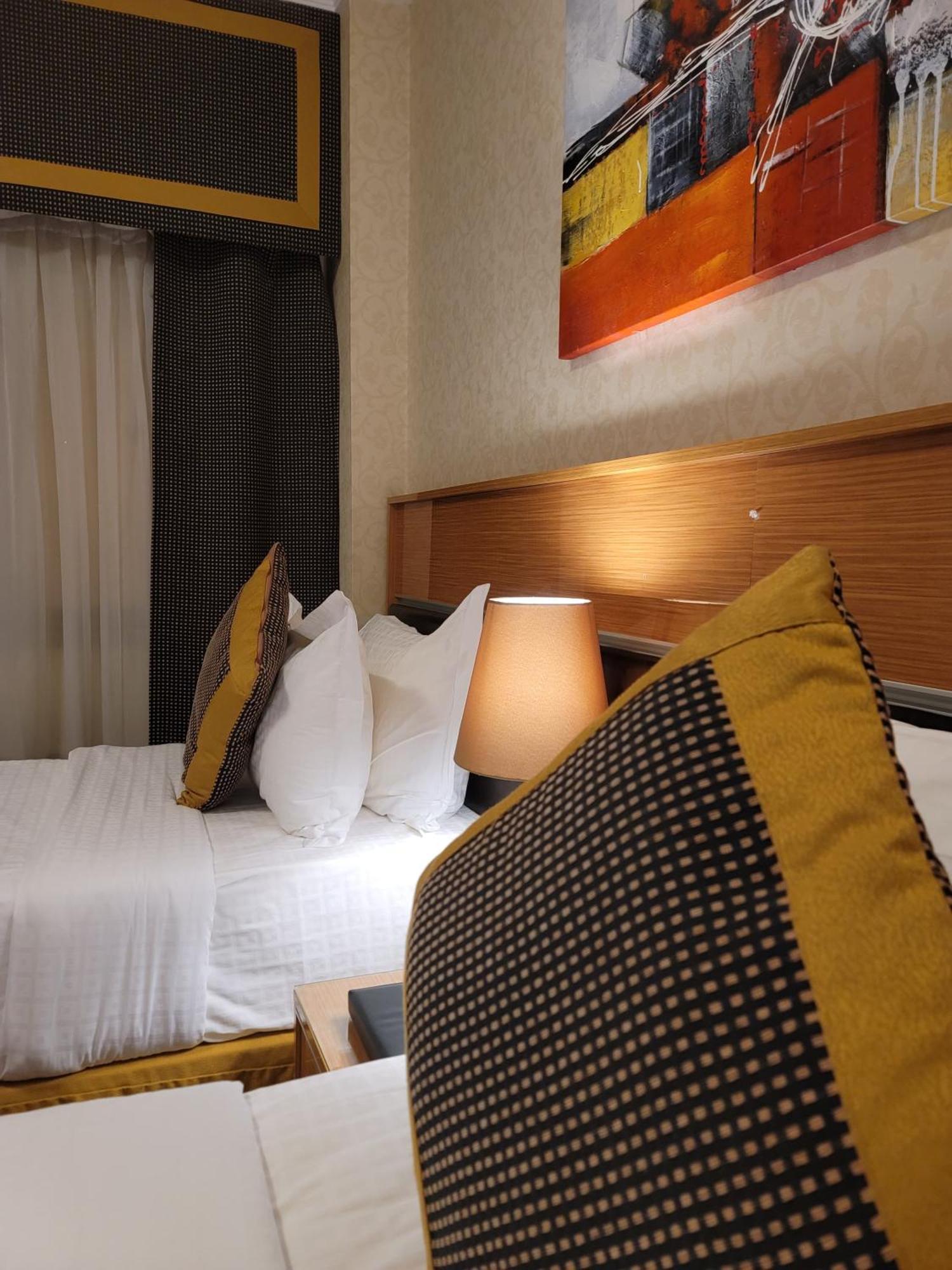 Golden Tulip Al Shakreen 3*