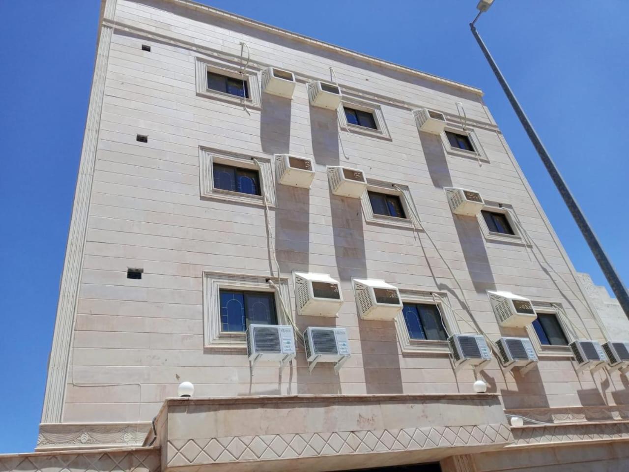 وردة الخير للشقق المخدومة Apartment *