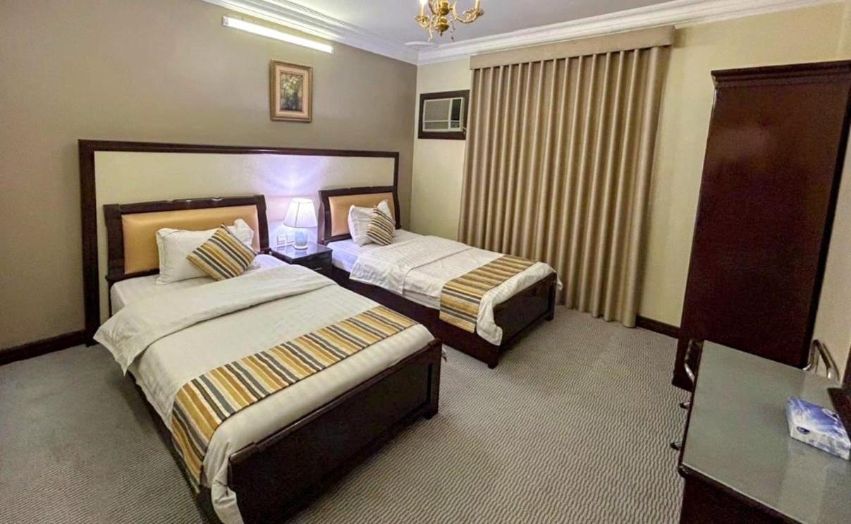 Al Mokhmalia Serviced