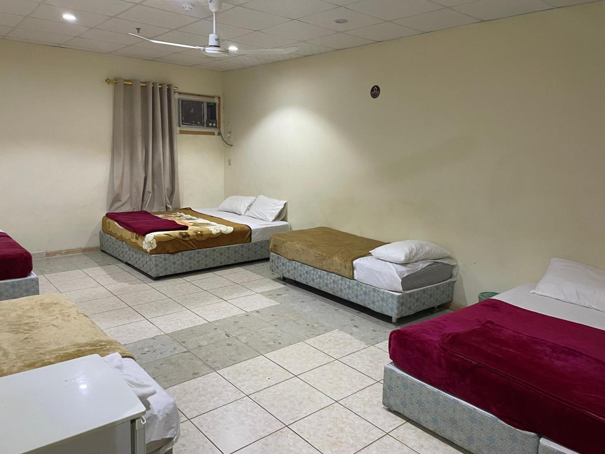 Taiba Al-hejaz Hotel *