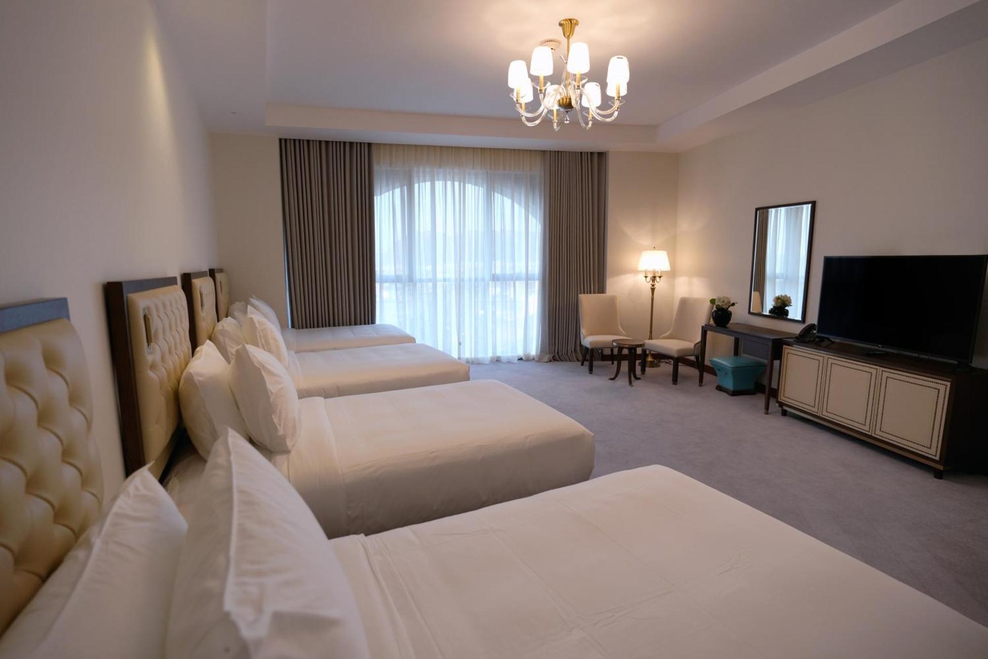 Hotel Peninsula Worth
