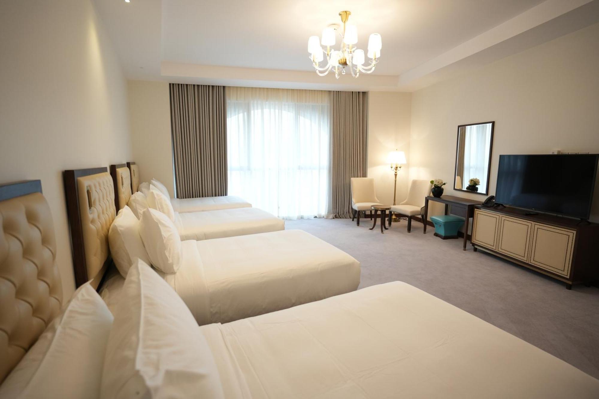 Hotel Peninsula Worth