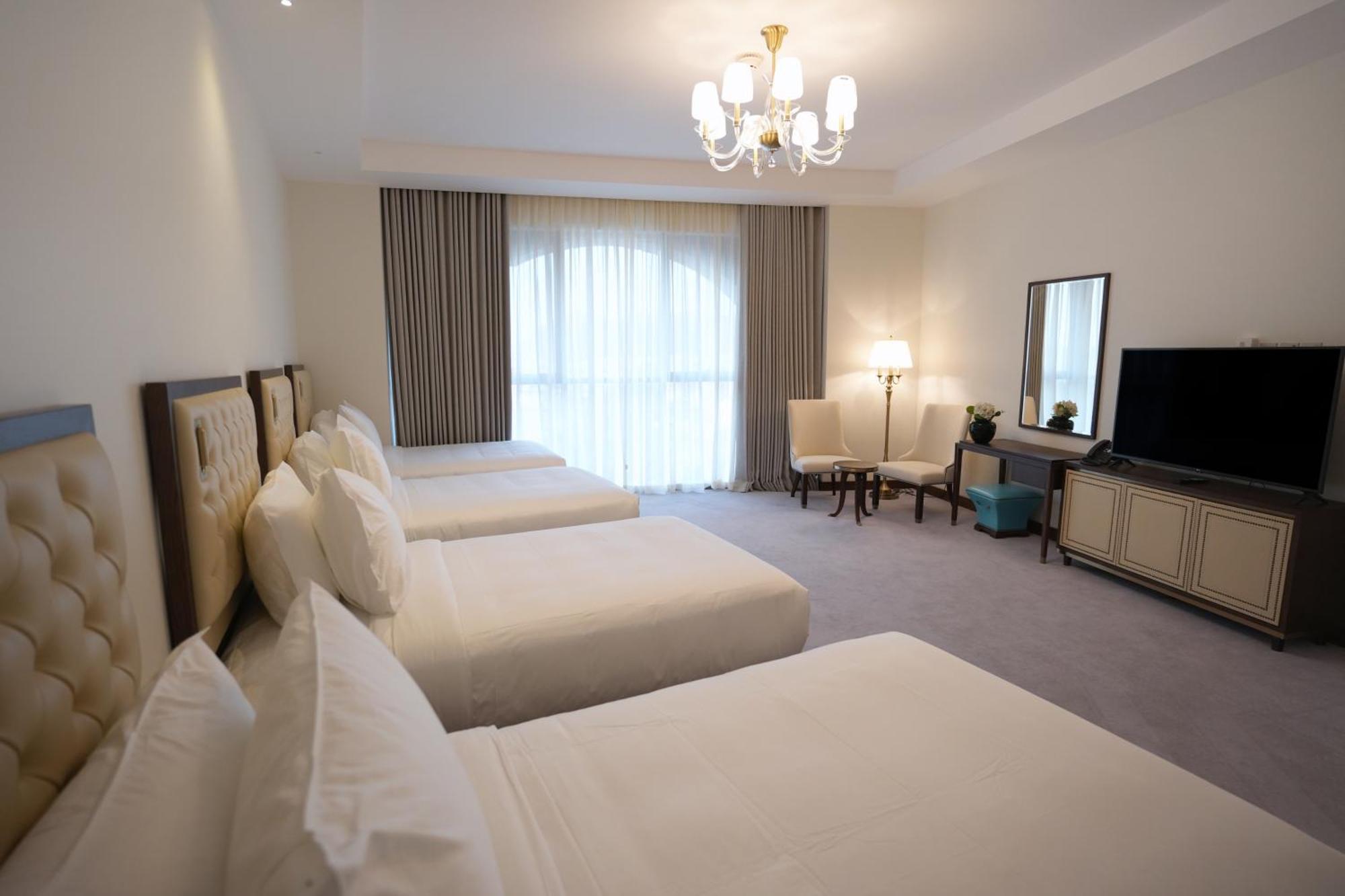 Peninsula Worth Hotel Medina