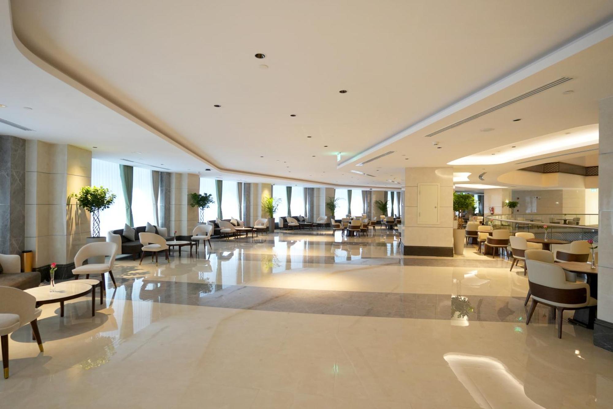 Hotel Peninsula Worth