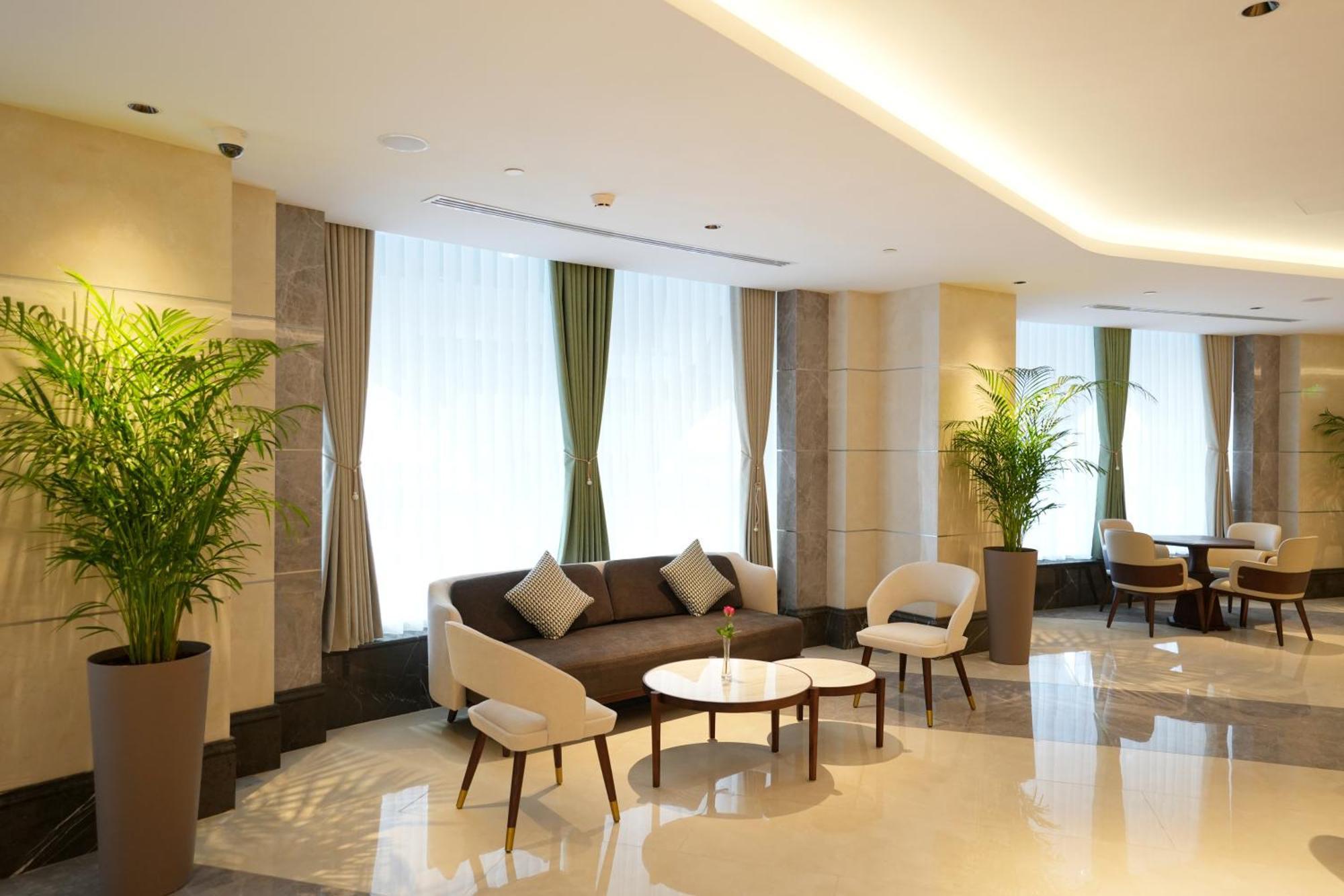 Hotel Peninsula Worth