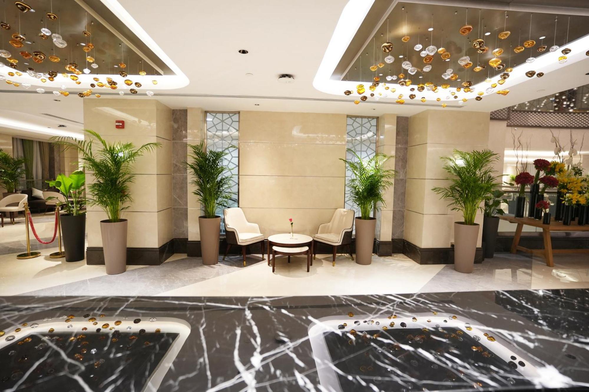 Peninsula Worth Hotel Medina