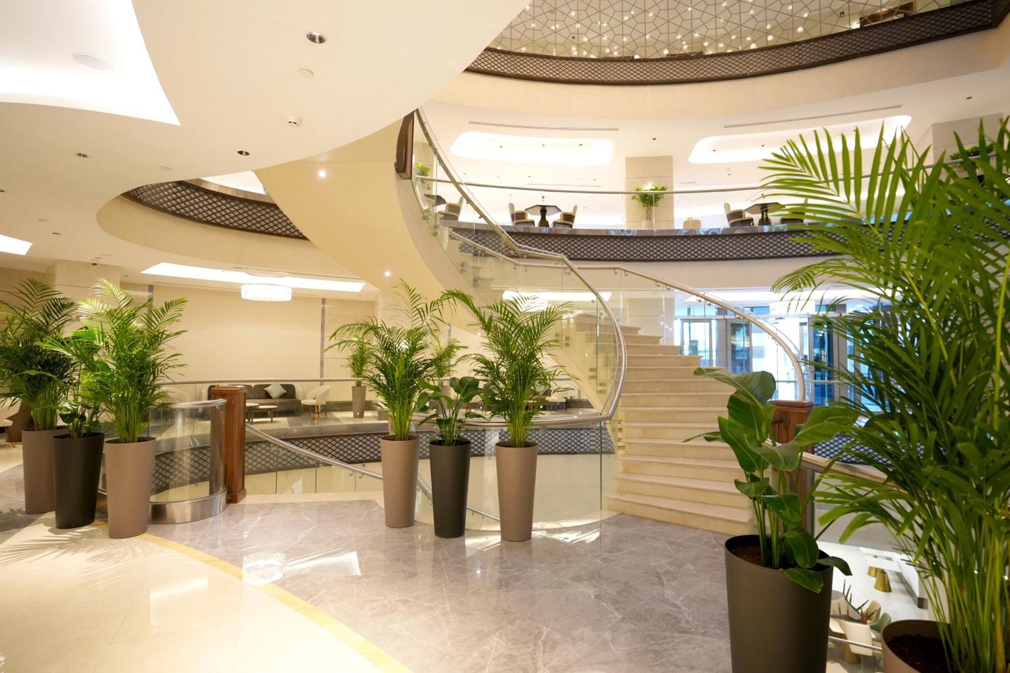 Hotel Peninsula Worth *