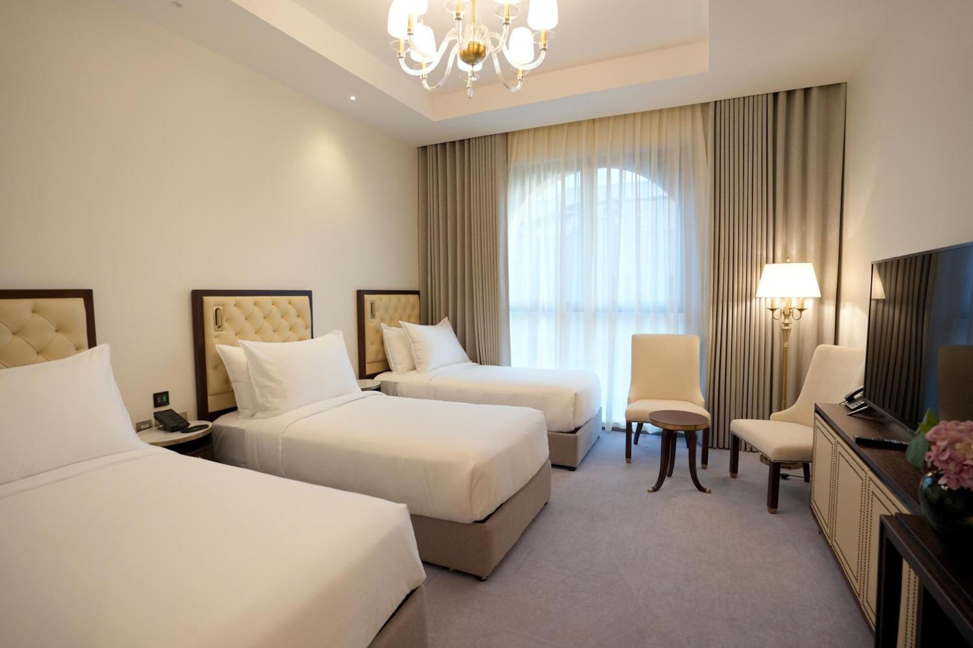 Hotel Peninsula Worth