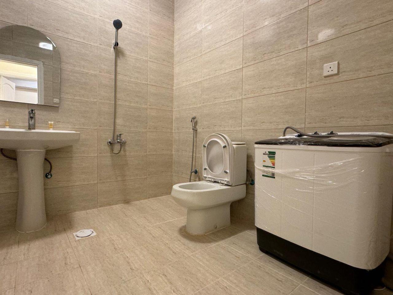 Jwann In Residential Hotel