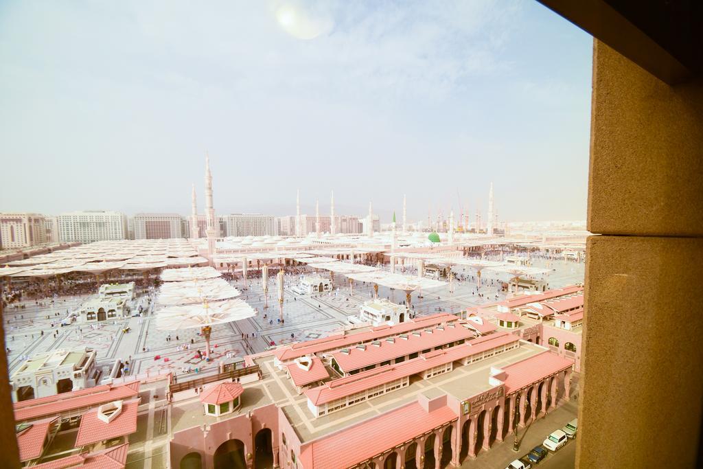 Golden Tulip Al Shakreen Hotel
