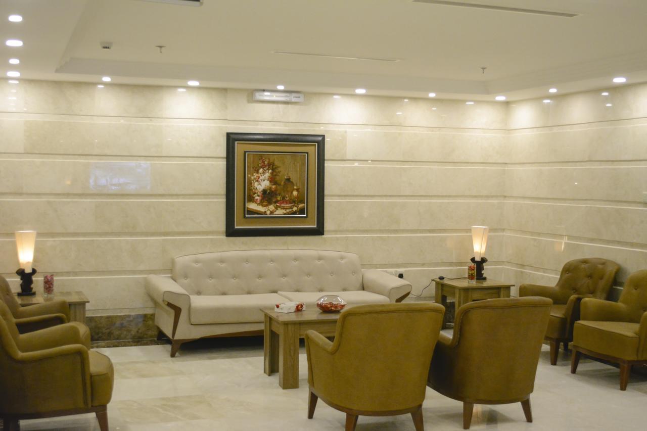 Hotel Platinum The First