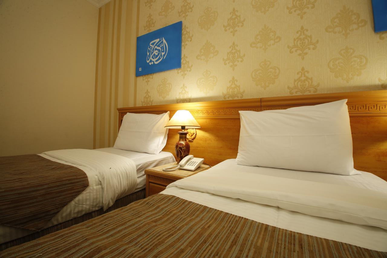 Hotel Guest Time