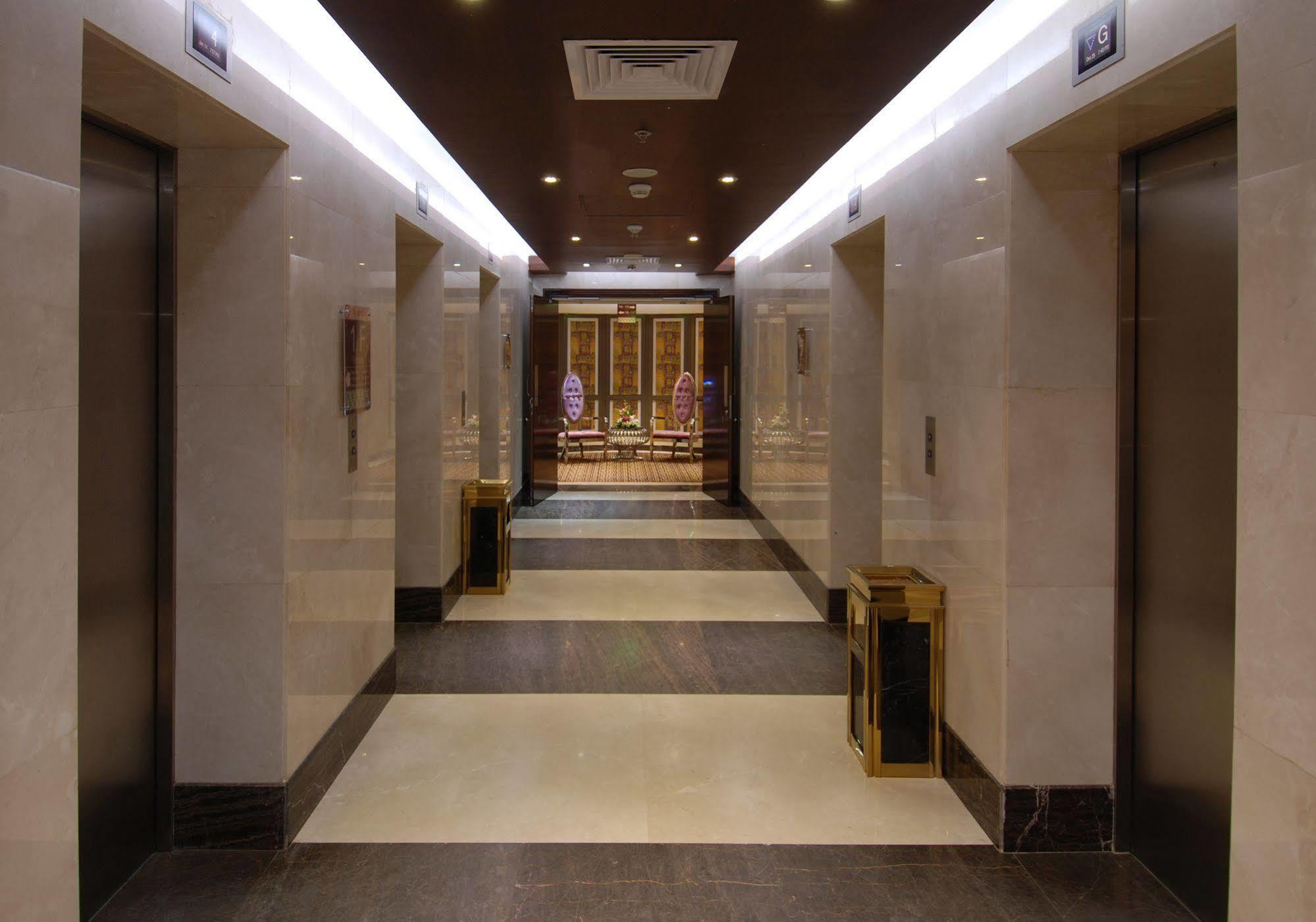 Gloria Al Madinah Al Fayroz Al Massi Hotel