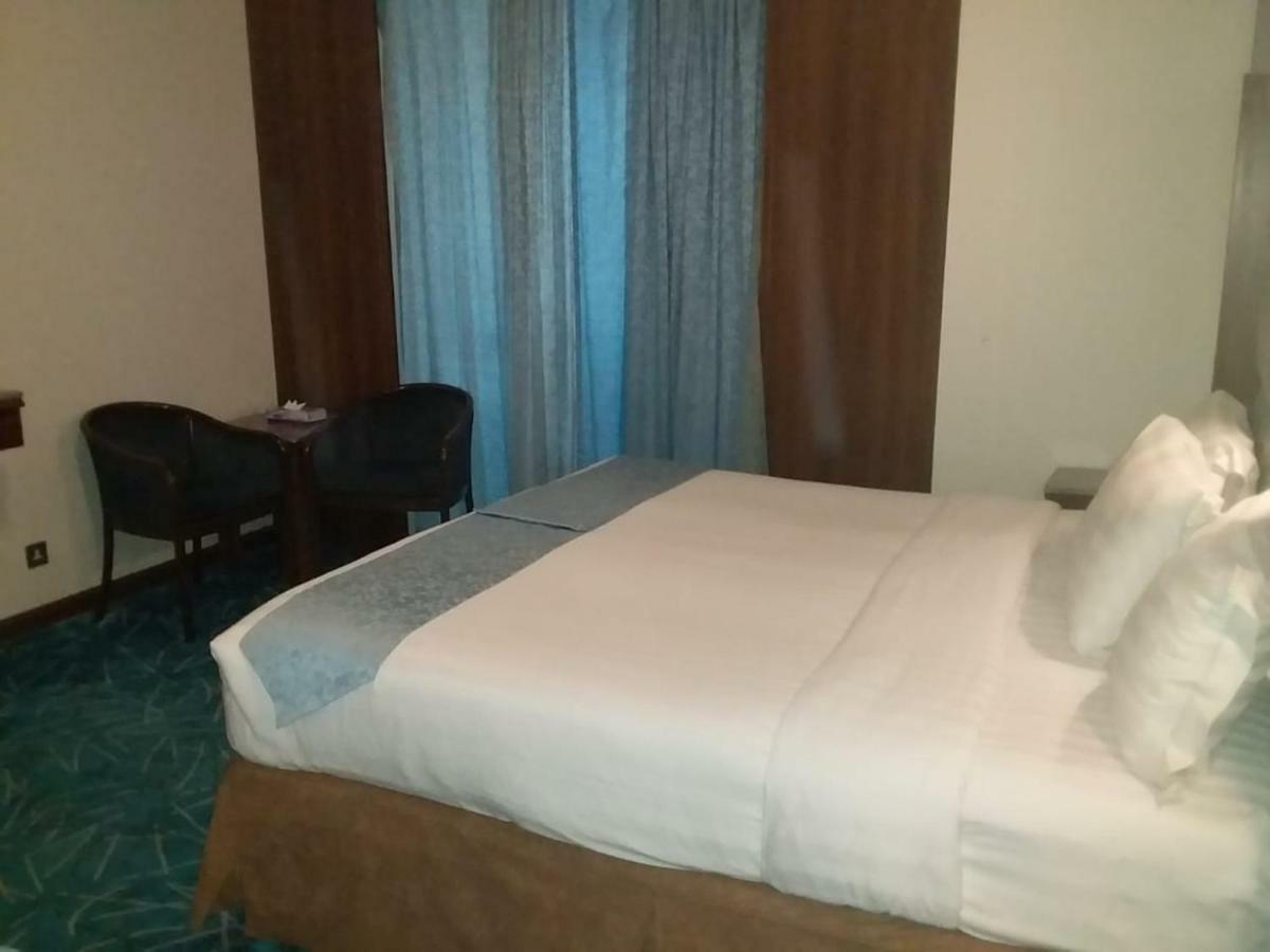 Fayrozia Alkhir Hotel 3*