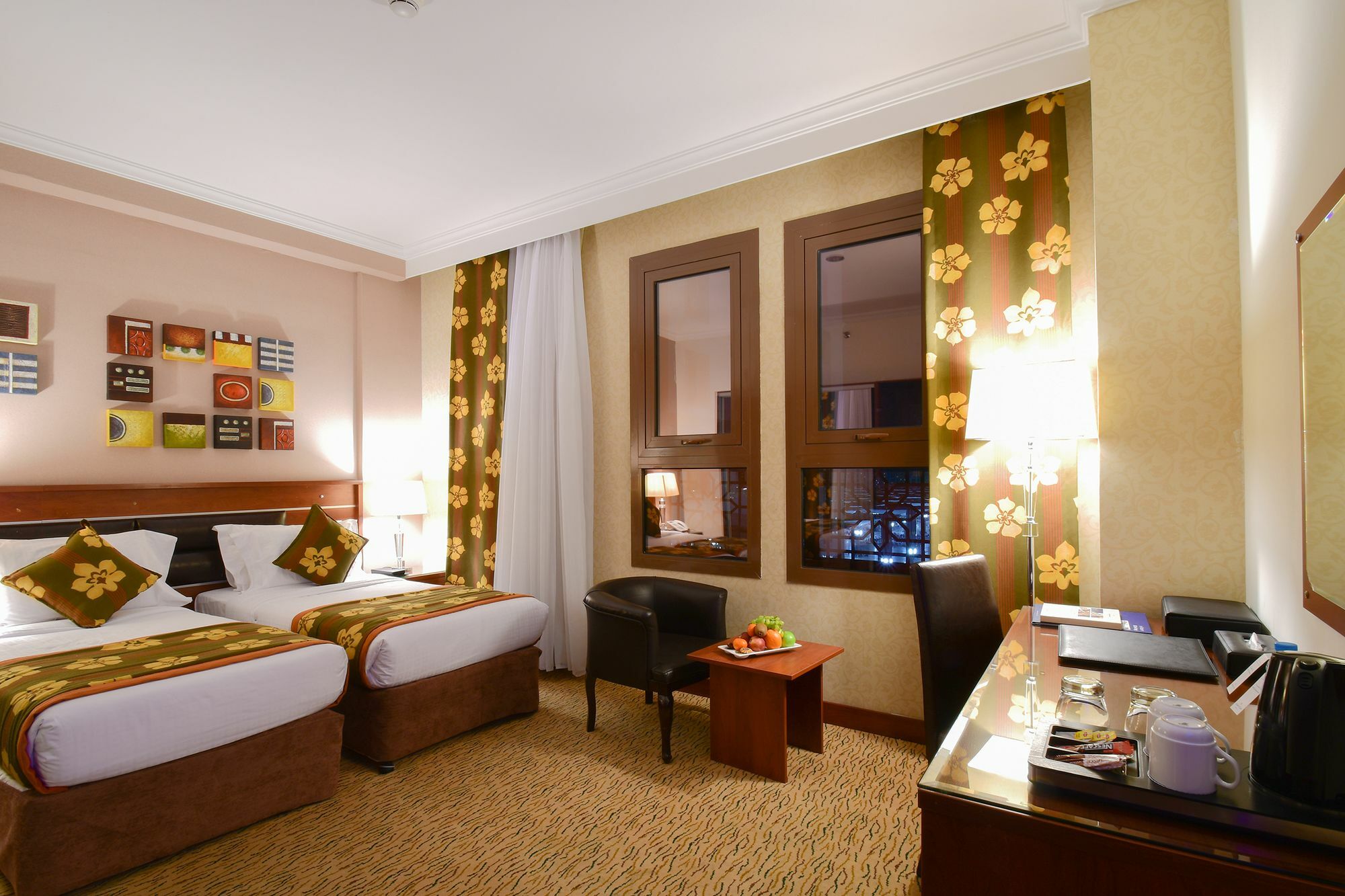 Golden Tulip Al Ansar 3*