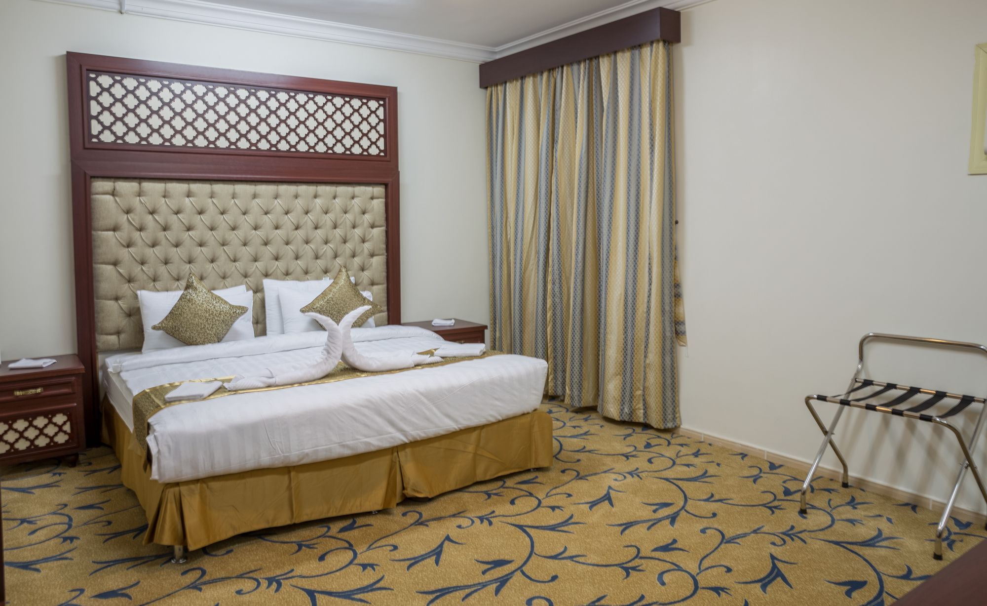 فندق وجن Hotel