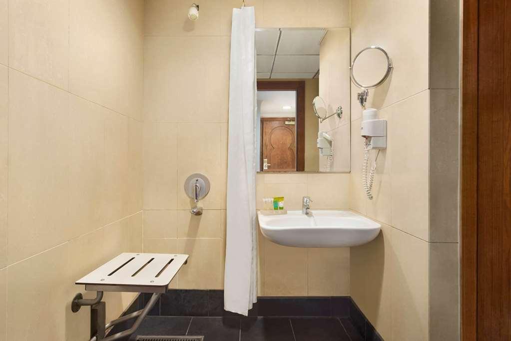 Ramada Madinah Al Hamra 3* Medina