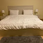 شقة غرفتين نوم وصالة ومطبخ - Apartment 2 Bedroom