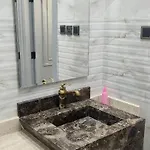 هبه للأجنحة الانيقة