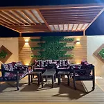 Traveler Rooms 2