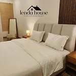 Lenda House