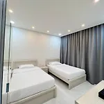 شقق الحمراء شوران - Red Apartments