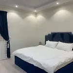 شقة مفروشة ثلاث غرف