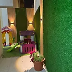دار نيلوفر المدينة