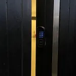 شقة أنيقة بدخول ذاتي