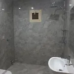 شقة بيهاتش غرفة وصالة