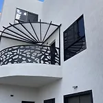 فيلا النخبة