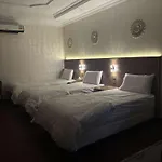 شقق عمر الفندقية
