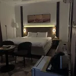 شقق عمر الفندقية