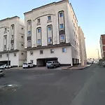 شقه راقيه ب٣غرف نوم تتسع ل٧ اشخاص