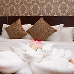Pearl Palace Hotel Suits