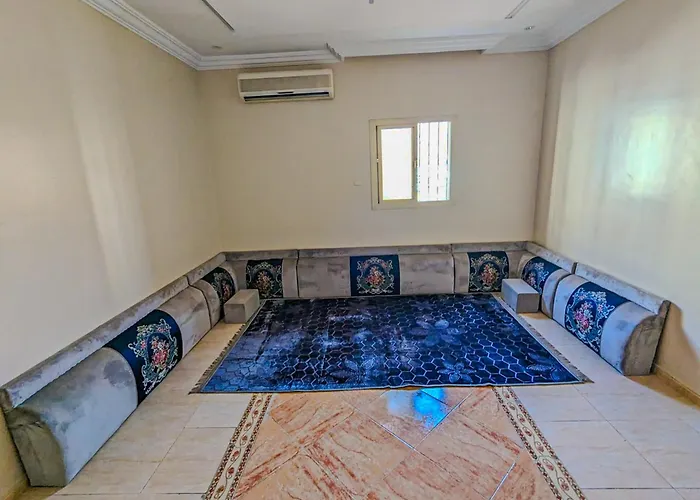Madina Luxe Apartments - 7 Minutes To Haram By Car - Mount Uhud Views - Free Parking - Kitchen