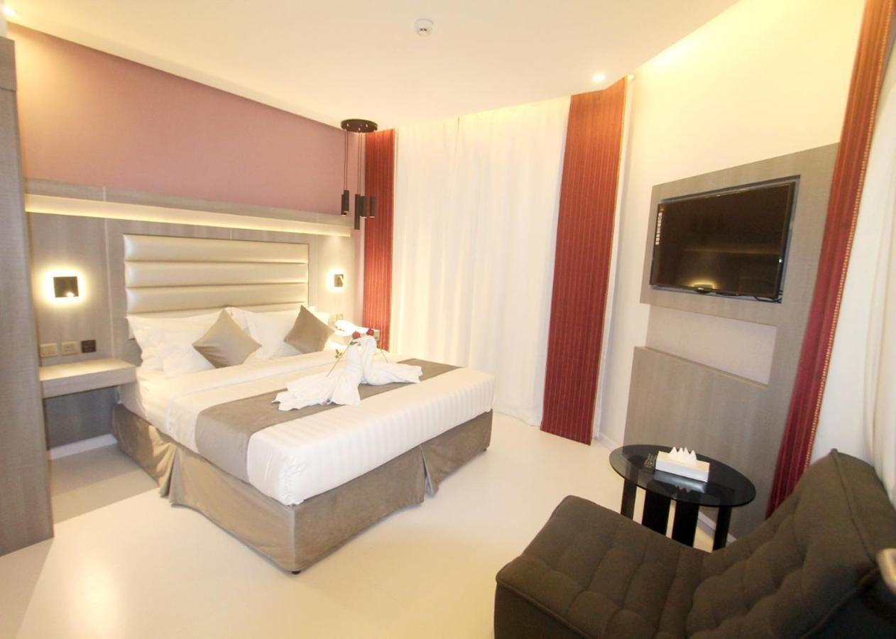 شركة الصنوبرة الفندقية فندق منازلي الخزامى Hotel *
